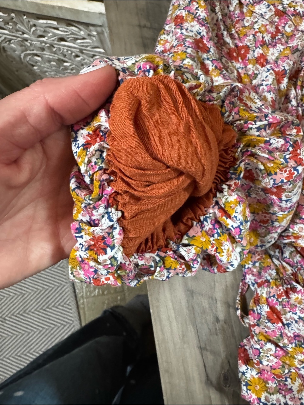easel Floral Puff-Sleeve Midi Dress in Pink & Orange - Picture 5 of 10